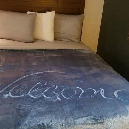 Osu 2 Queen Beds Hotel Room 117 Wi-Fi スティルウォーター エクステリア 写真