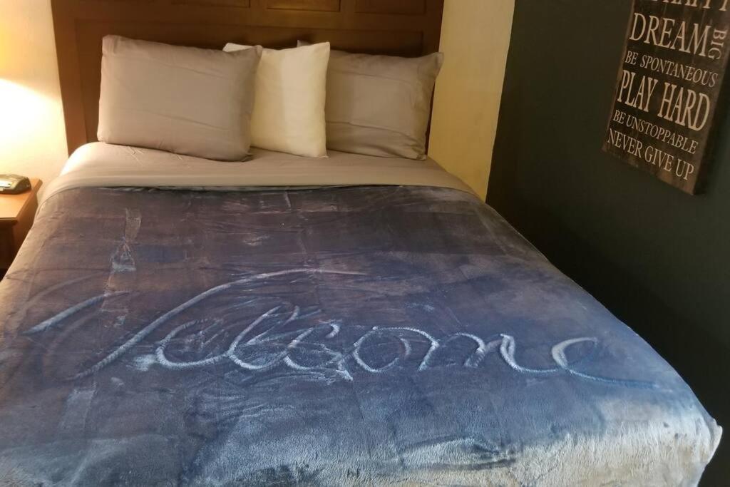 Osu 2 Queen Beds Hotel Room 117 Wi-Fi スティルウォーター エクステリア 写真