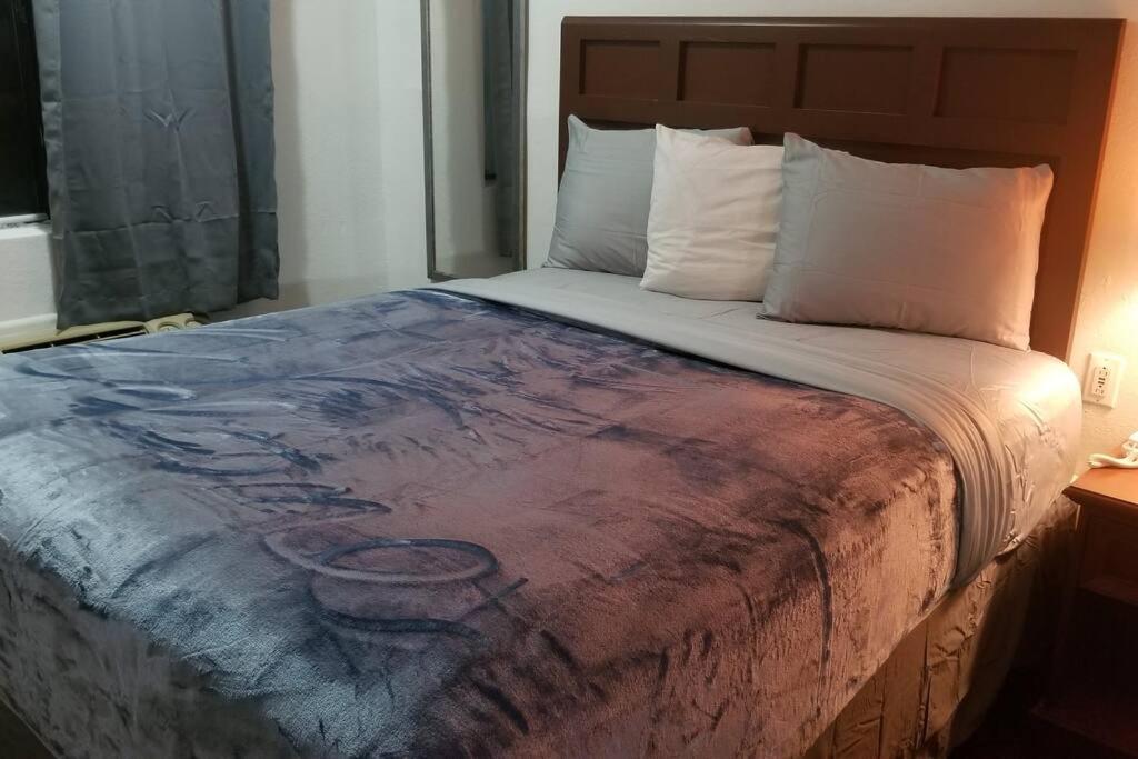 Osu 2 Queen Beds Hotel Room 117 Wi-Fi スティルウォーター エクステリア 写真